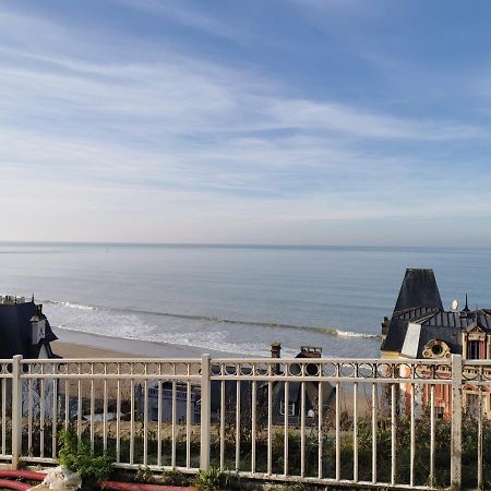 Les Pieds Dans L'Eau Trouville-sur-Mer Exterior foto